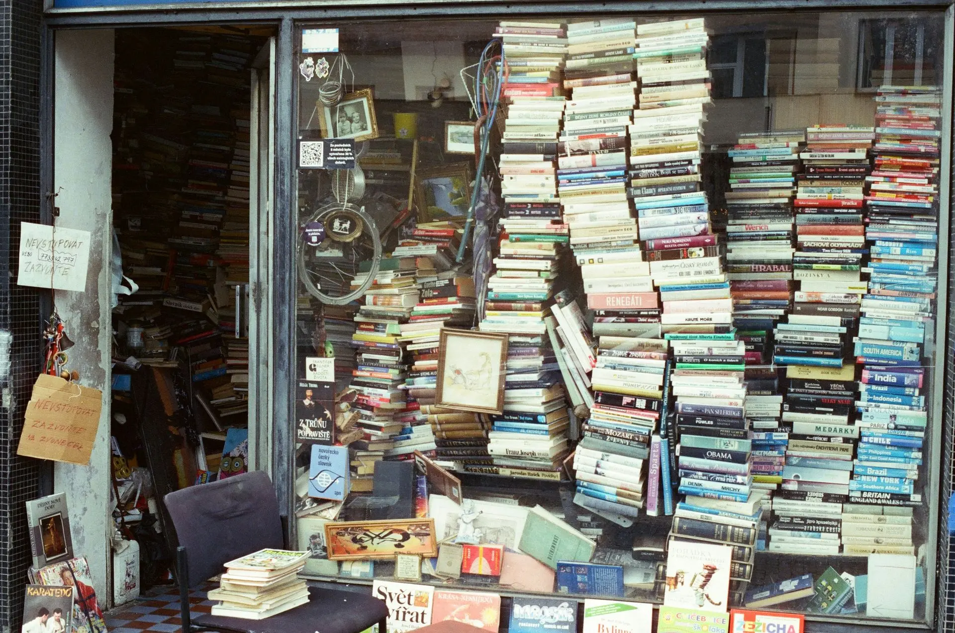 Inventory Chaos and Missed Sales Opportunities Inventory Chaos and Missed Sales Opportunities